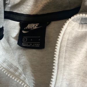 Kids Nike gray zip up hoodie